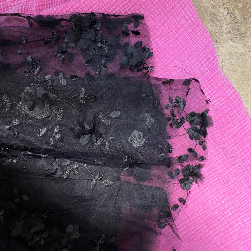 NWT 3D skirt Joh. black tulle mesh layered Floral Embroidered midi L lined - Picture 6 of 16